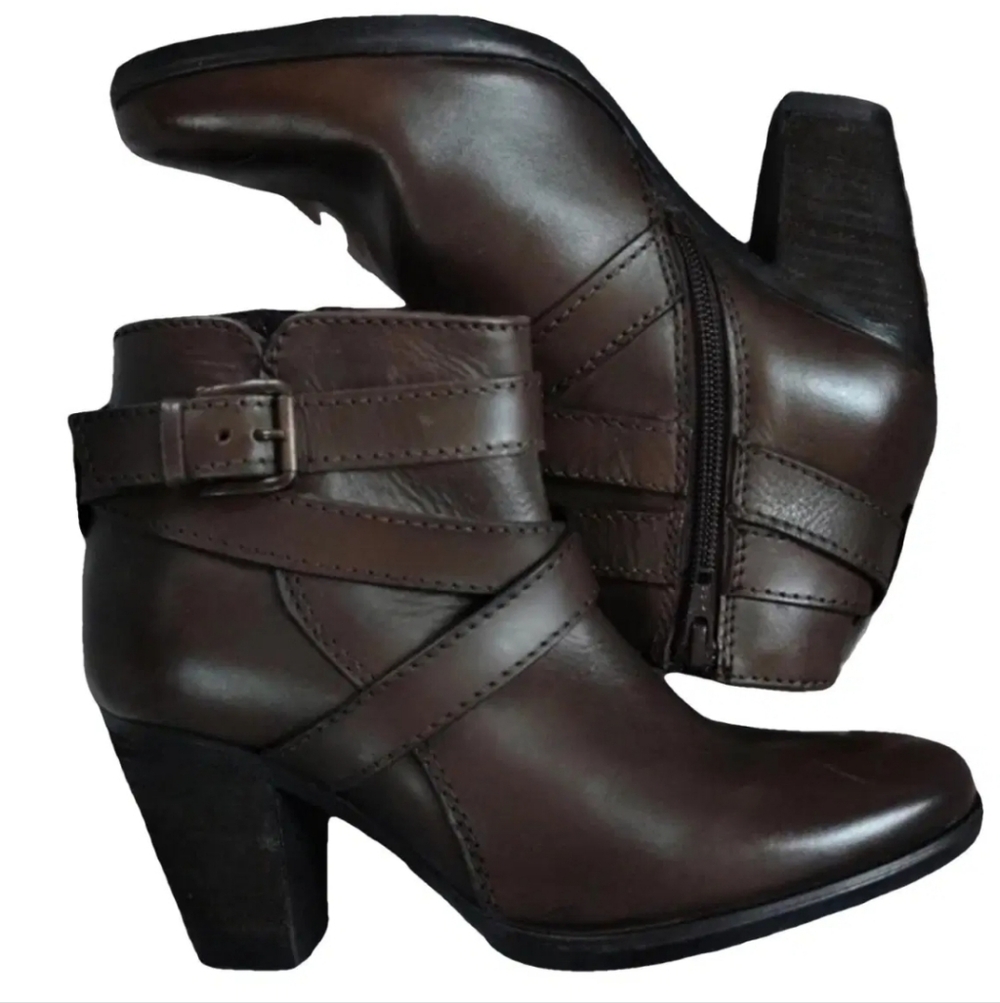Brown Leather Ankle Boots Size 8M